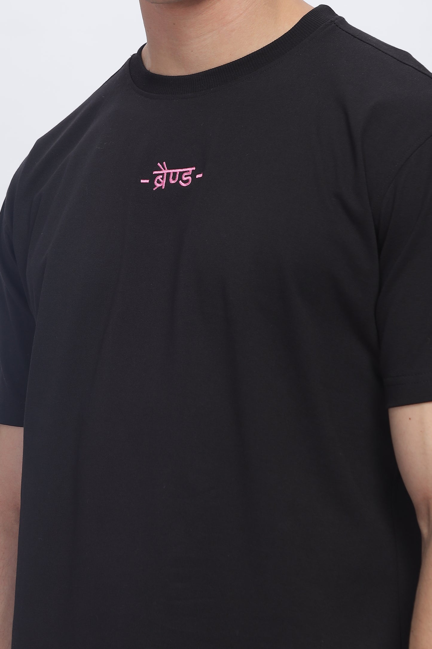 Brilliant Black - Rice Stitch Tee